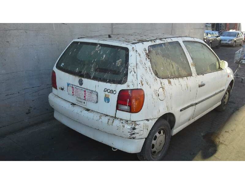 volkswagen polo berlina (6n1) del año 1996