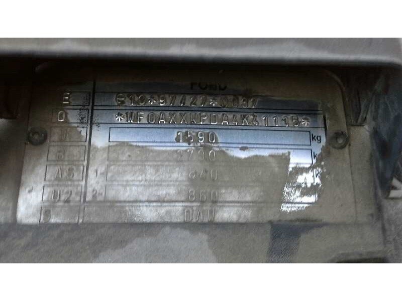 ford focus berlina (cak) del año 2004