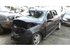 ford focus berlina (cak) del año 2001