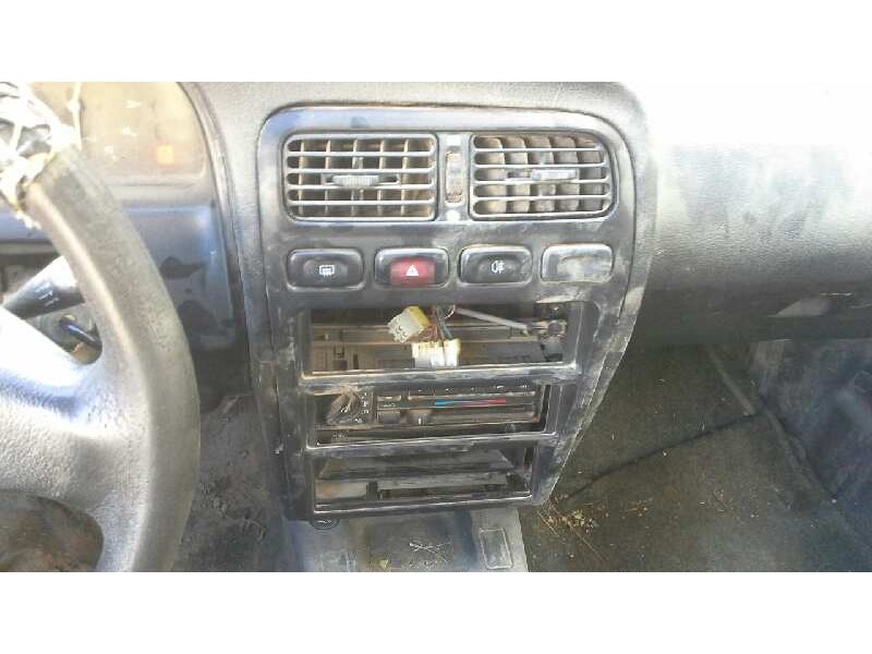 nissan primera berl./familiar (p10/w10) del año 1994