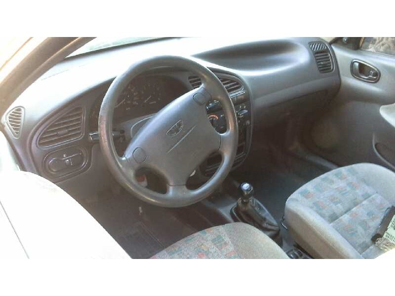 daewoo lanos del año 1998