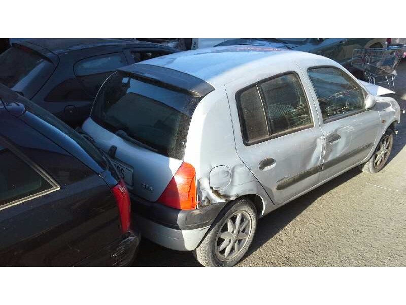 renault clio ii fase i (b/cbo) del año 2001