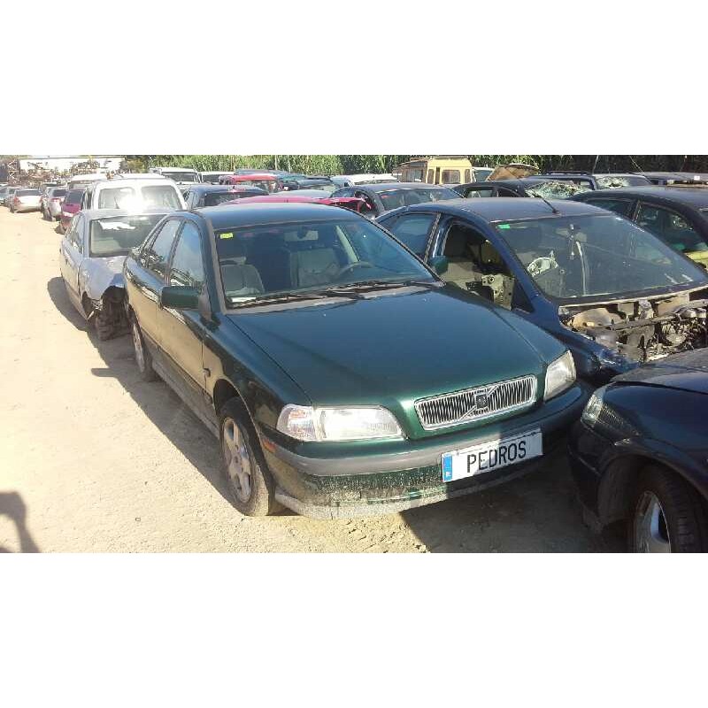 volvo s40 berlina del año 1998