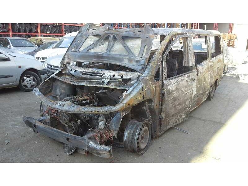 mercedes vito caja cerrada 6.03  del año 2004