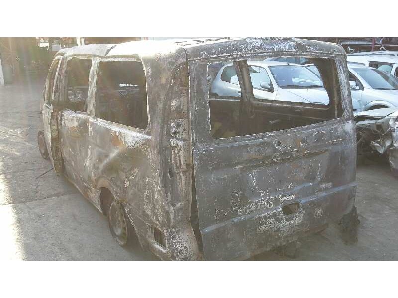 mercedes vito caja cerrada 6.03  del año 2004