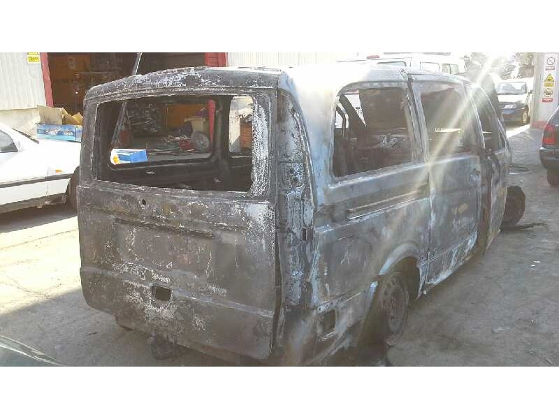 mercedes vito caja cerrada 6.03  del año 2004