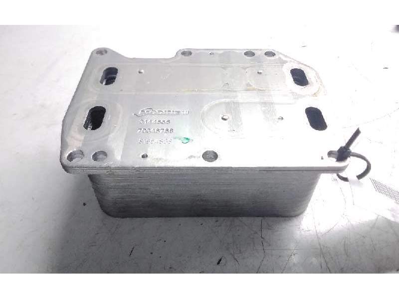 Recambio de enfriador aceite motor para renault trafic caja cerrada dci cat referencia OEM IAM 70346768  