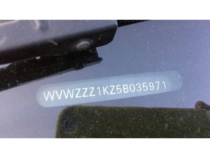 volkswagen golf v berlina (1k1) del año 2004