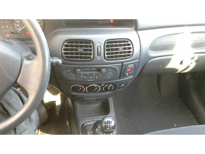 renault megane i fase 2 berlina (ba0) del año 2002