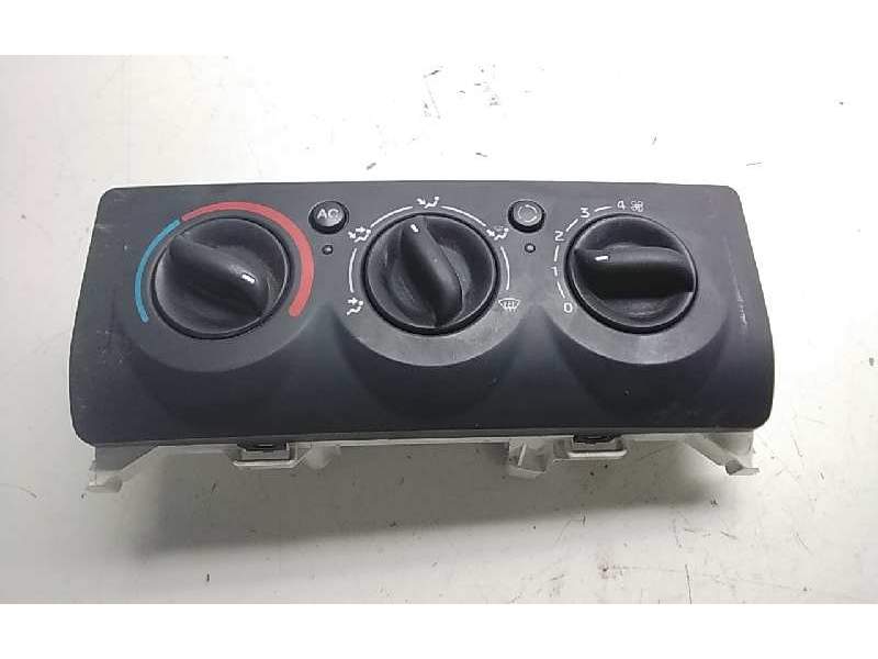 Recambio de mando calefaccion aire acondicionado para renault clio ii fase ii (b/cb0) campus referencia OEM IAM A8200100  