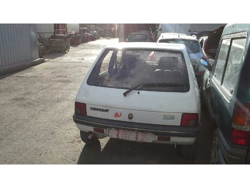 peugeot 205 berlina del año 1995