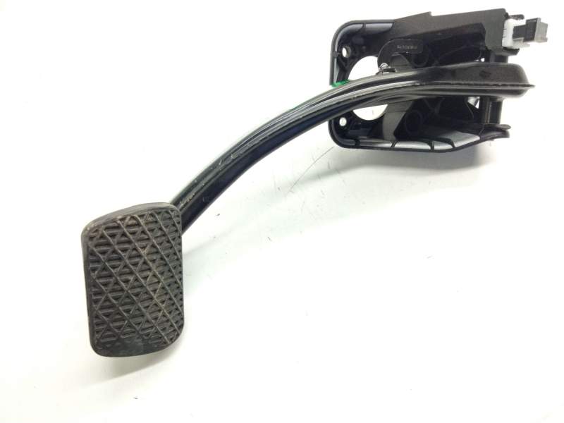 Recambio de pedal freno para mercedes-benz clase m (w166) referencia OEM IAM A1662901001  