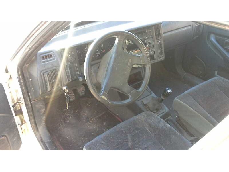 volvo serie 440 del año 1993