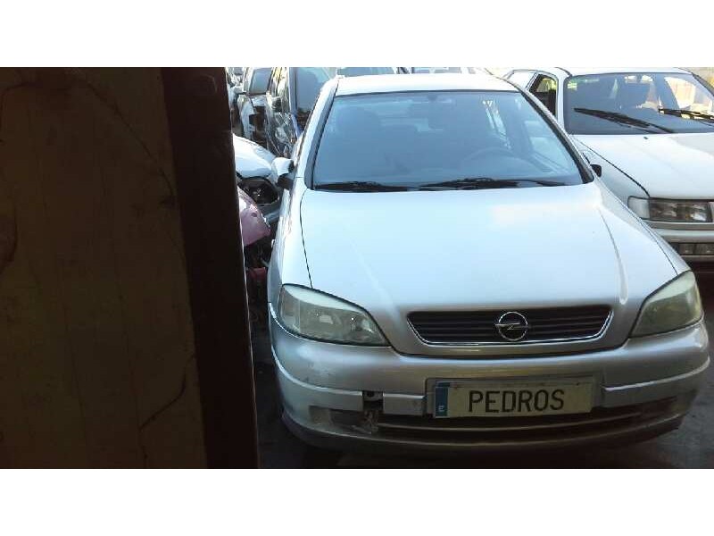 opel astra g berlina del año 1998