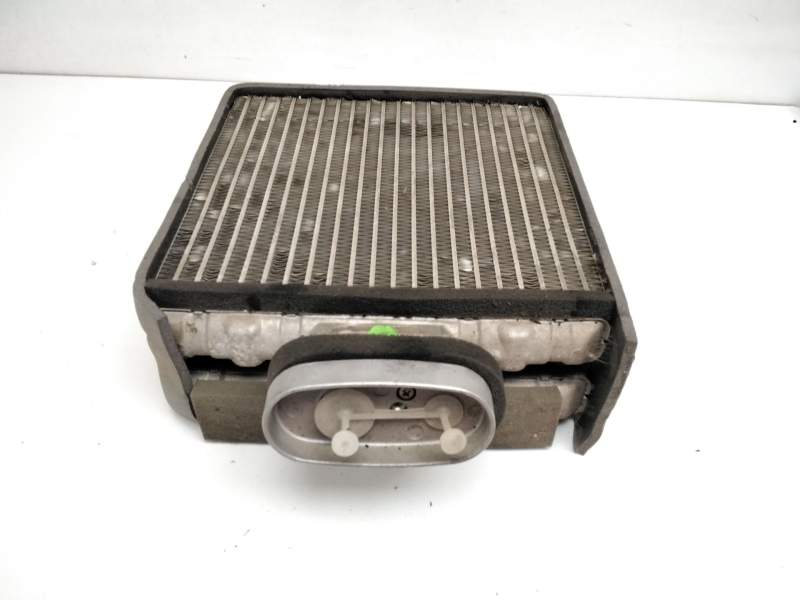 Recambio de evaporador aire acondicionado para nissan almera ii (n16) 1.5 referencia OEM IAM 11044777  