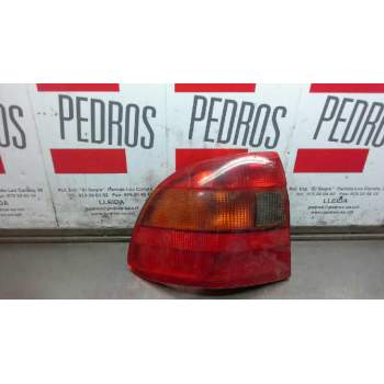 PILOTO TRASERO DERECHO 11K970R 