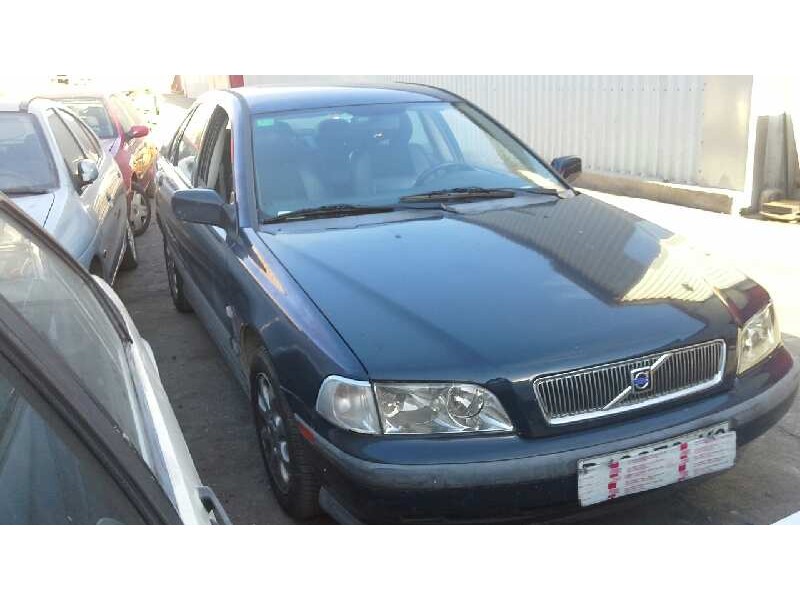 volvo s40 berlina del año 1999