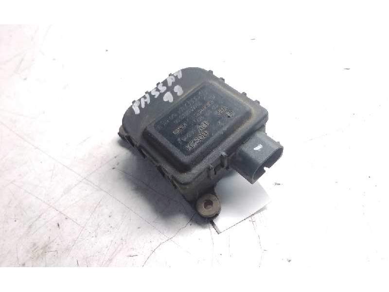 Recambio de espejo para volkswagen passat (321/23/27/31) 1.8 referencia OEM IAM 0132801149  