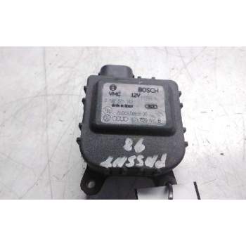 Recambio de espejo para volkswagen passat (321/23/27/31) 1.8 referencia OEM IAM 0132801149  