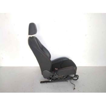 ASIENTO DELANTERO IZQUIERDO 