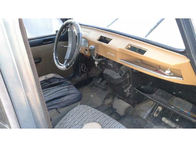 renault 4 berlina/familiar/furgoneta del año 1982