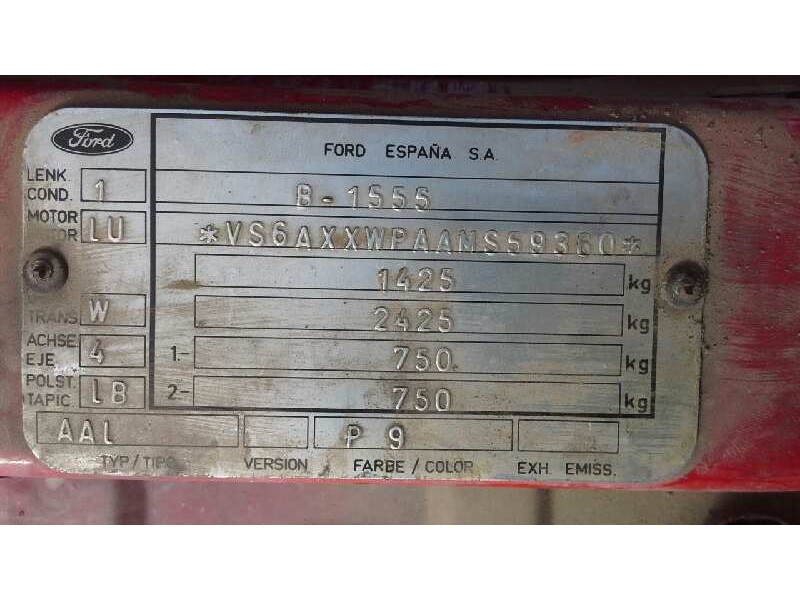 ford escort berlina/turnier del año 1992