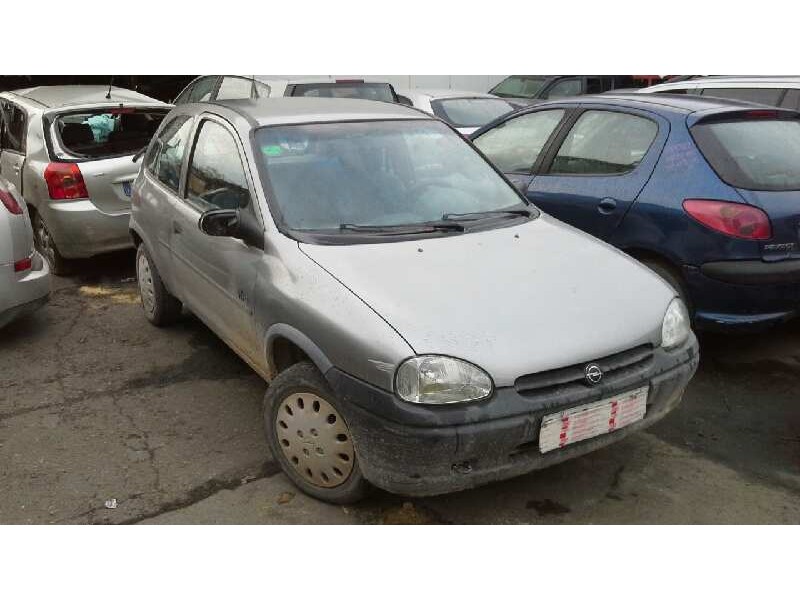 opel corsa b del año 1996