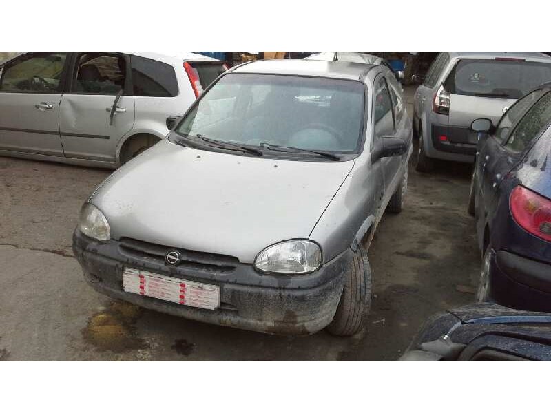 opel corsa b del año 1996