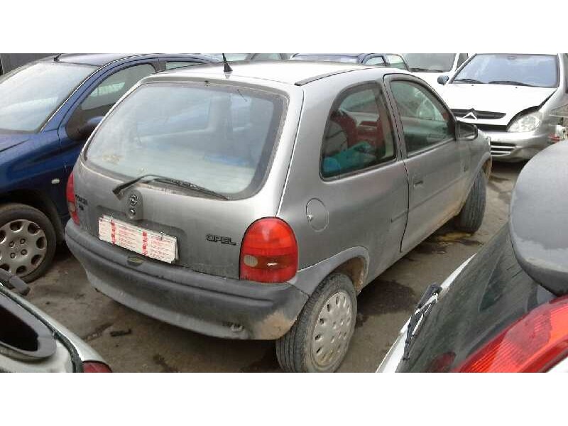 opel corsa b del año 1996