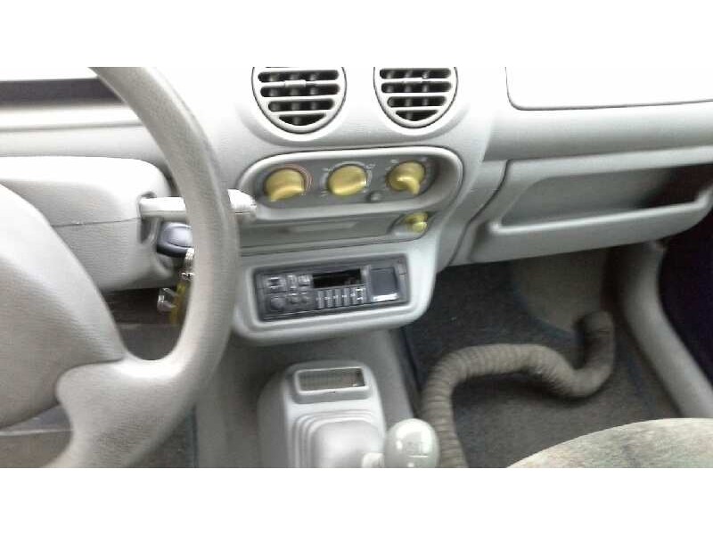 renault twingo (co6) del año 1999
