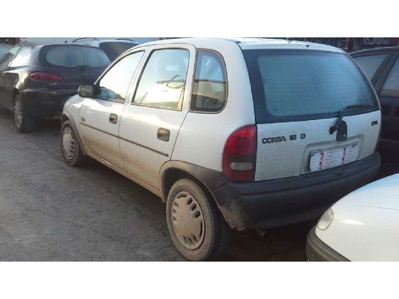 opel corsa b del año 1996