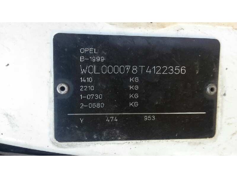 opel corsa b del año 1996