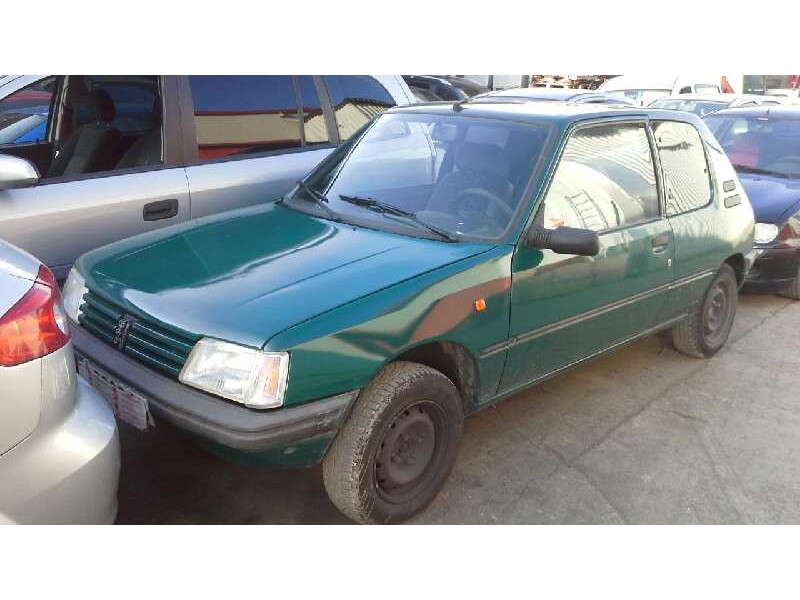 peugeot 205 berlina del año 1998