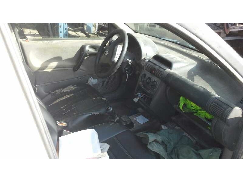 opel combo (corsa b) del año 2001