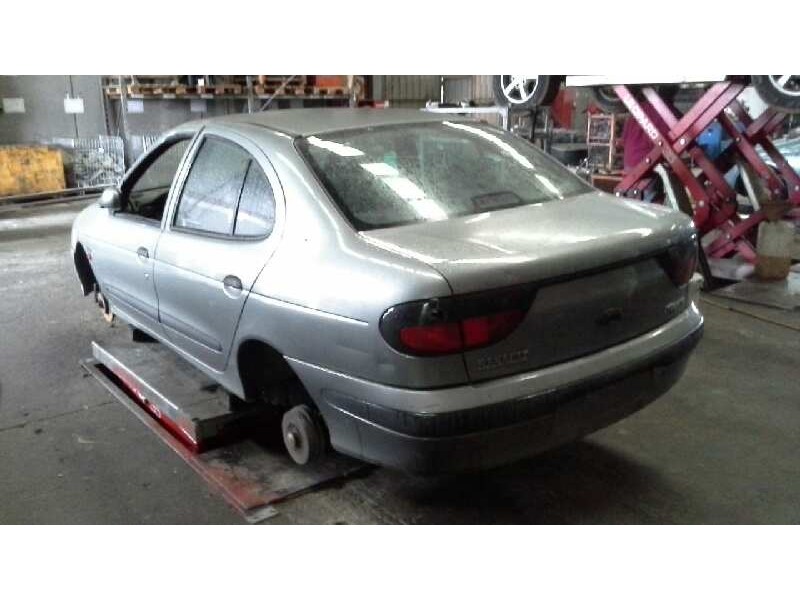 renault megane i classic (la0) del año 1998