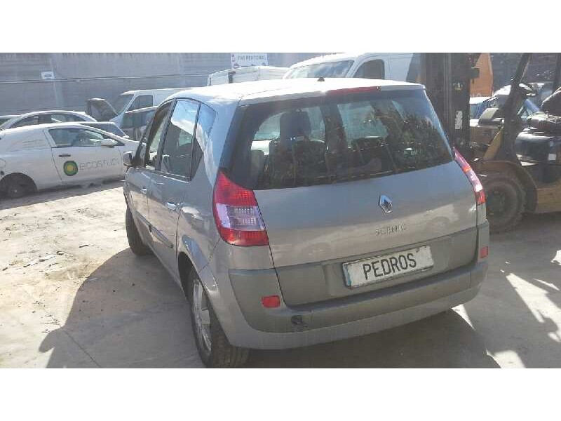 renault scenic ii del año 2004