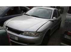 opel vectra b berlina del año 1999