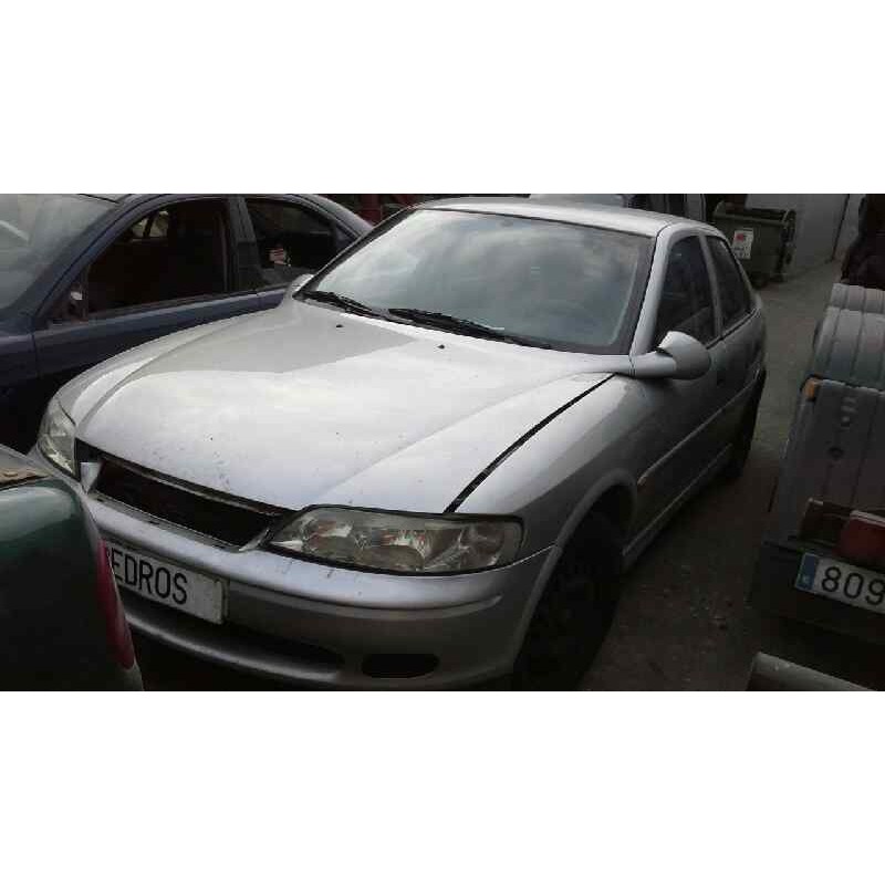 opel vectra b berlina del año 1999