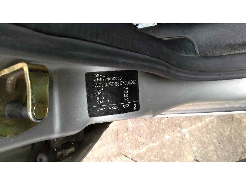 opel vectra b berlina del año 1999