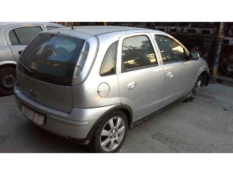 opel corsa c del año 2006