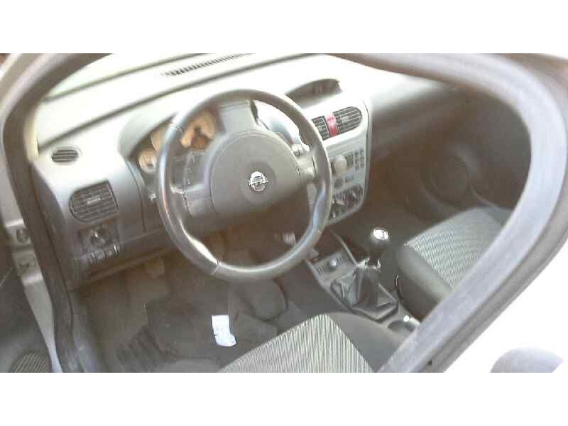 opel corsa c del año 2006