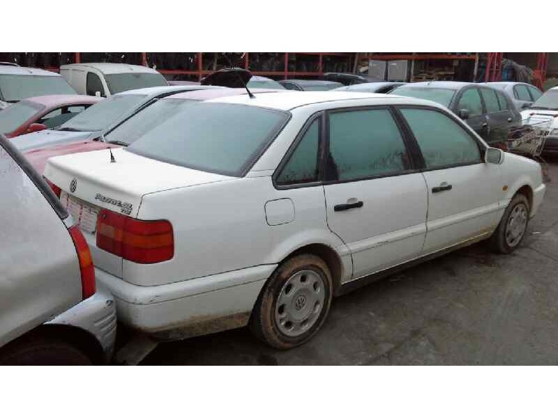 volkswagen passat berlina (3a2) del año 1996