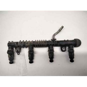 Recambio de rampa inyectora para opel agila referencia OEM IAM 928404261 OPEL AGILA 1.2 16V 00 