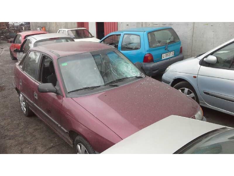 opel astra f berlina del año 1995