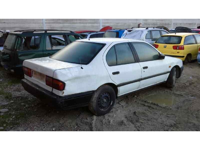 nissan primera berl./familiar (p10/w10) del año 1994