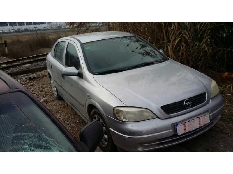 opel astra g berlina del año 2001