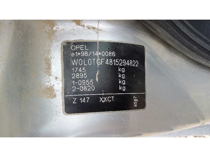 opel astra g berlina del año 2001