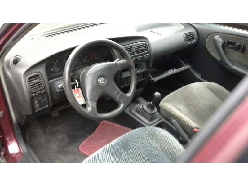 nissan primera berl./familiar (p10/w10) del año 1992