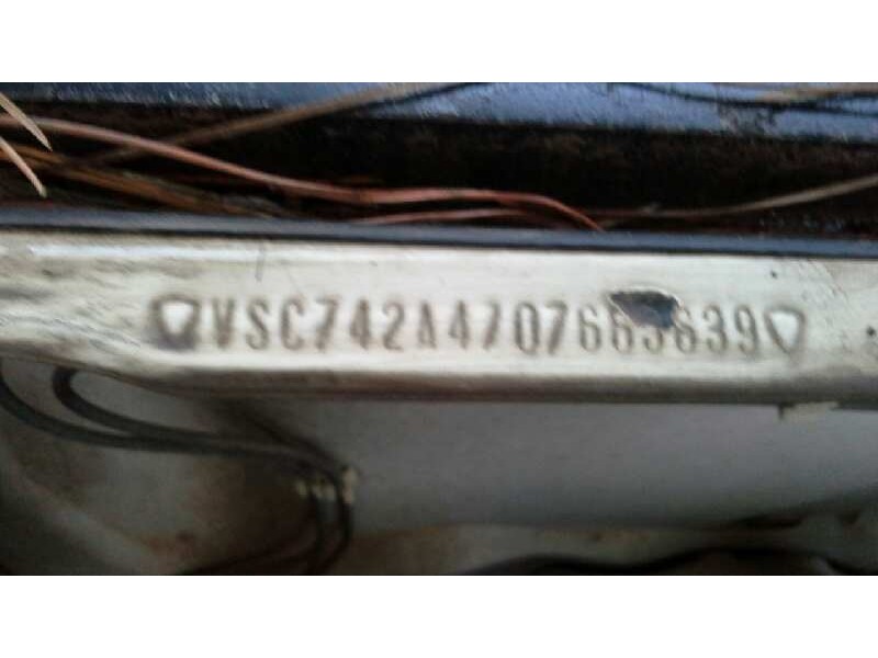 peugeot 205 berlina del año 1987