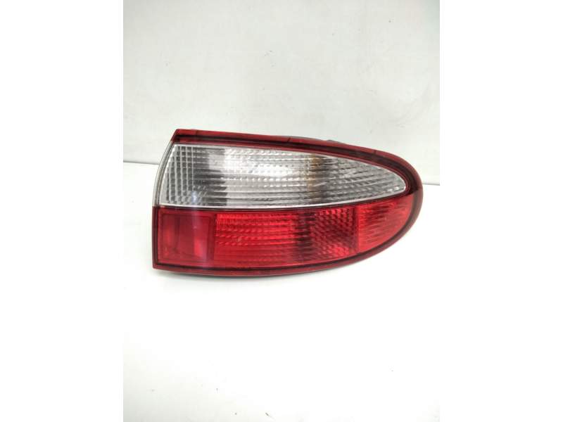 Recambio de piloto trasero derecho para daewoo lanos 1.4 cat referencia OEM IAM 96304519  